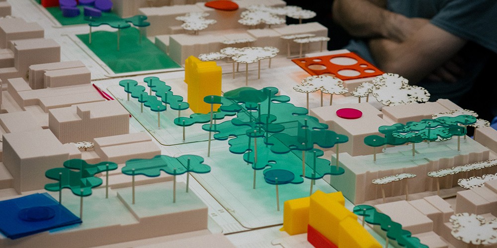 Plastic model of street